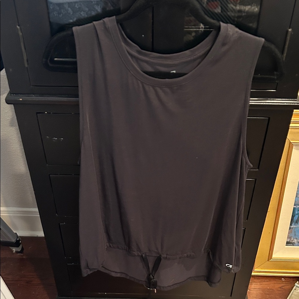 Gap Fit sleeveless black top.